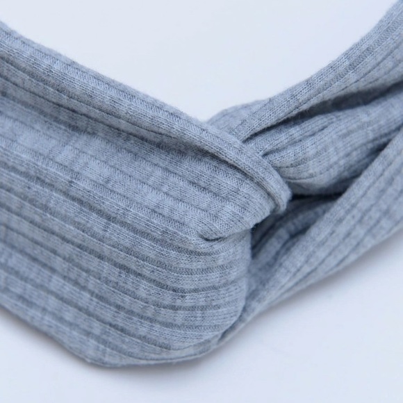 🔴Grey Twist Headband - Picture 4 of 4